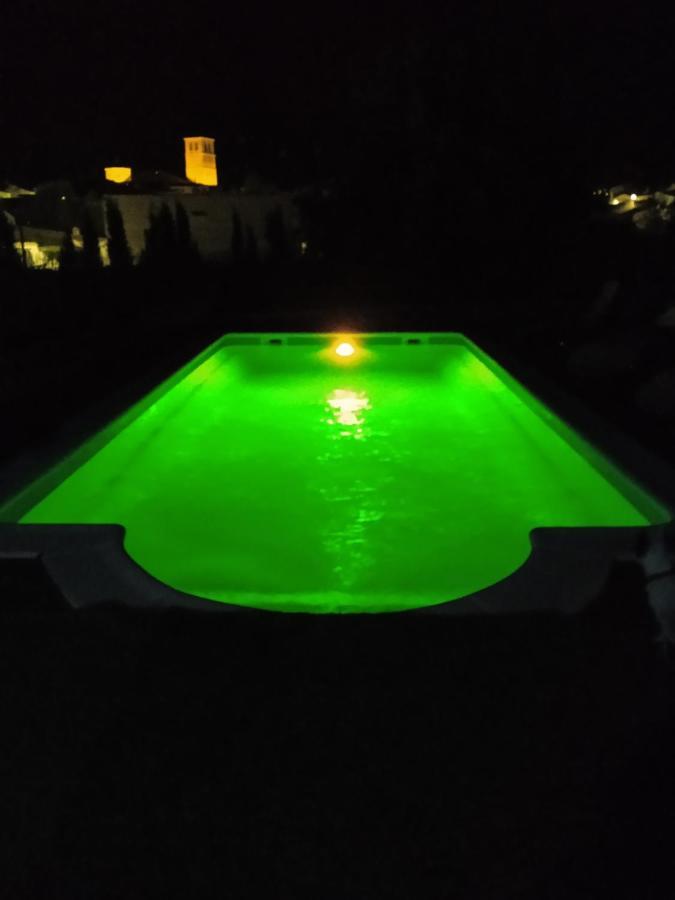 Villa Rural Con Amplia Piscina Campillo de Altobuey Luaran gambar